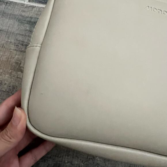 Monos Classic Kit Bag‎ Cream Neutral Water resistant Faux Leather - Picture 4 of 7